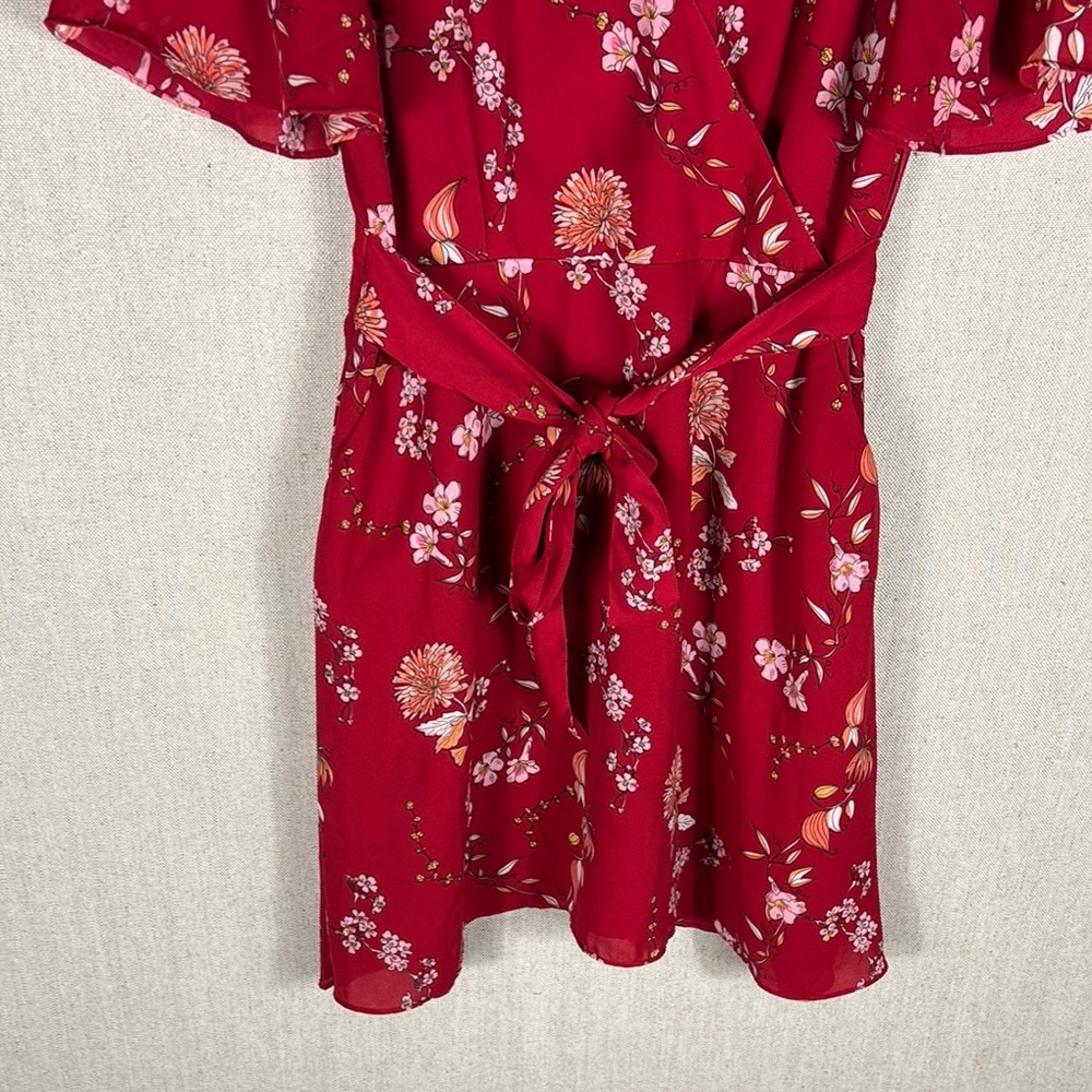 BB Dakota > Red Floral Wrap Dress 4 - Picture 5 of 10